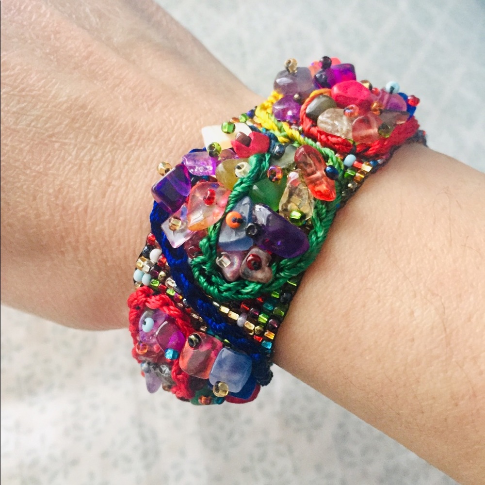 ⭐️Boho Stunning hand beaded bracelet. Multicolor